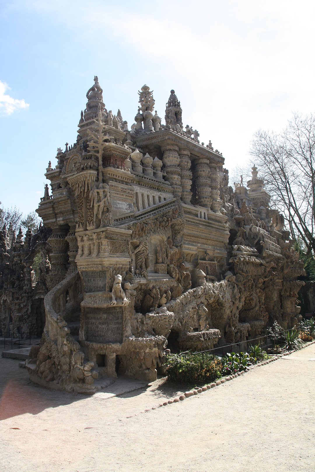 A view of Palais Idéal du Facteur Cheval