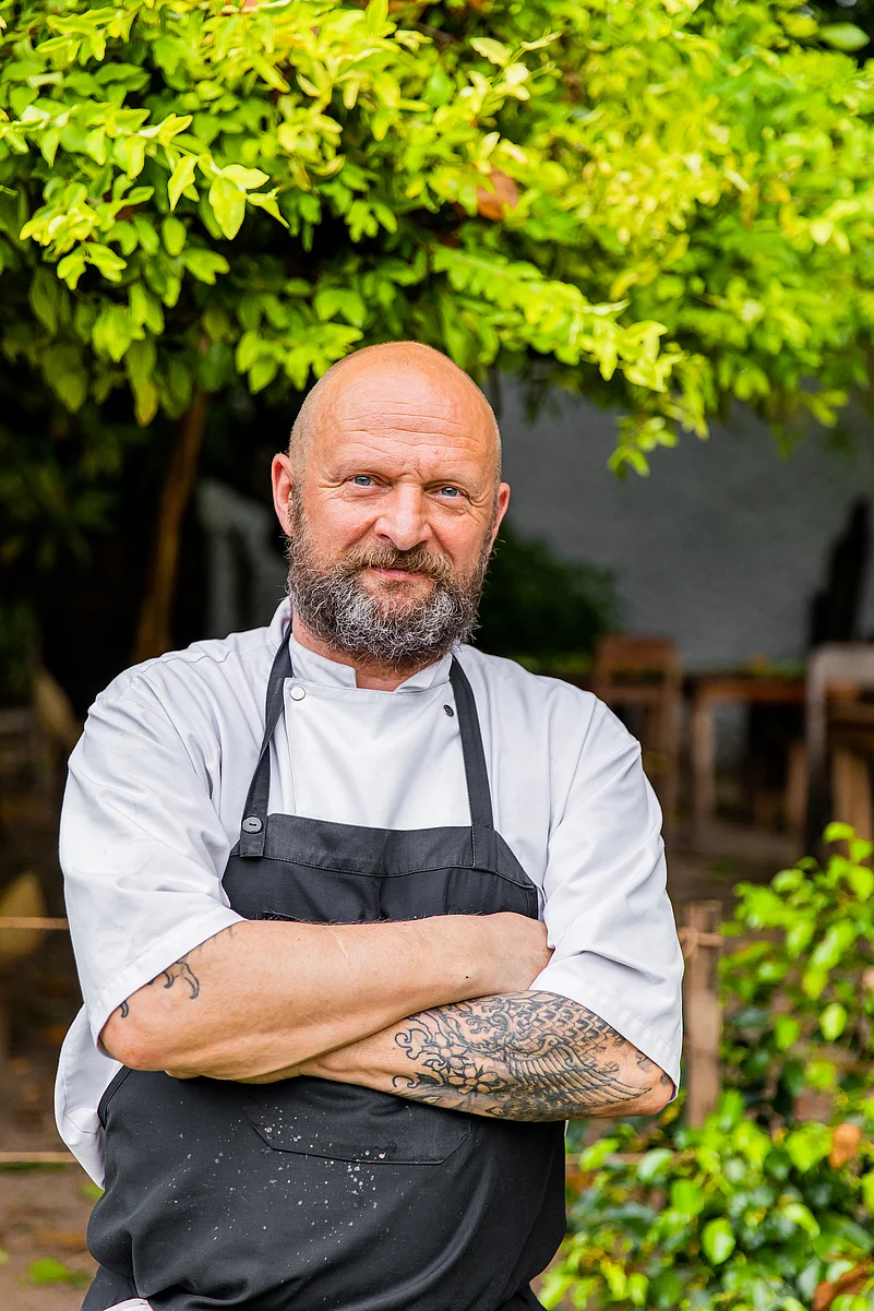 Chef Carsten Kyster, hailing from Denmark, has masterfully infused the vibrant hues of the ocean and land