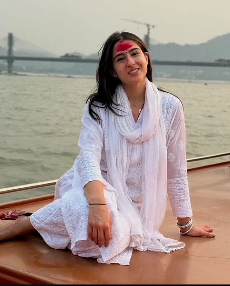 Sara Ali Khan at Kamakhya Temple in Assam - ipopdiaries/instagram