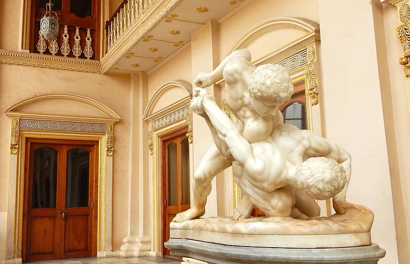 A sculpture at the Chowmahalla Palace