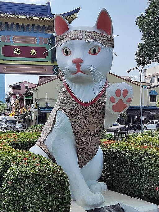 This iconic statue stands prominently, embodying the spirit of the citys nickname, Cat City.