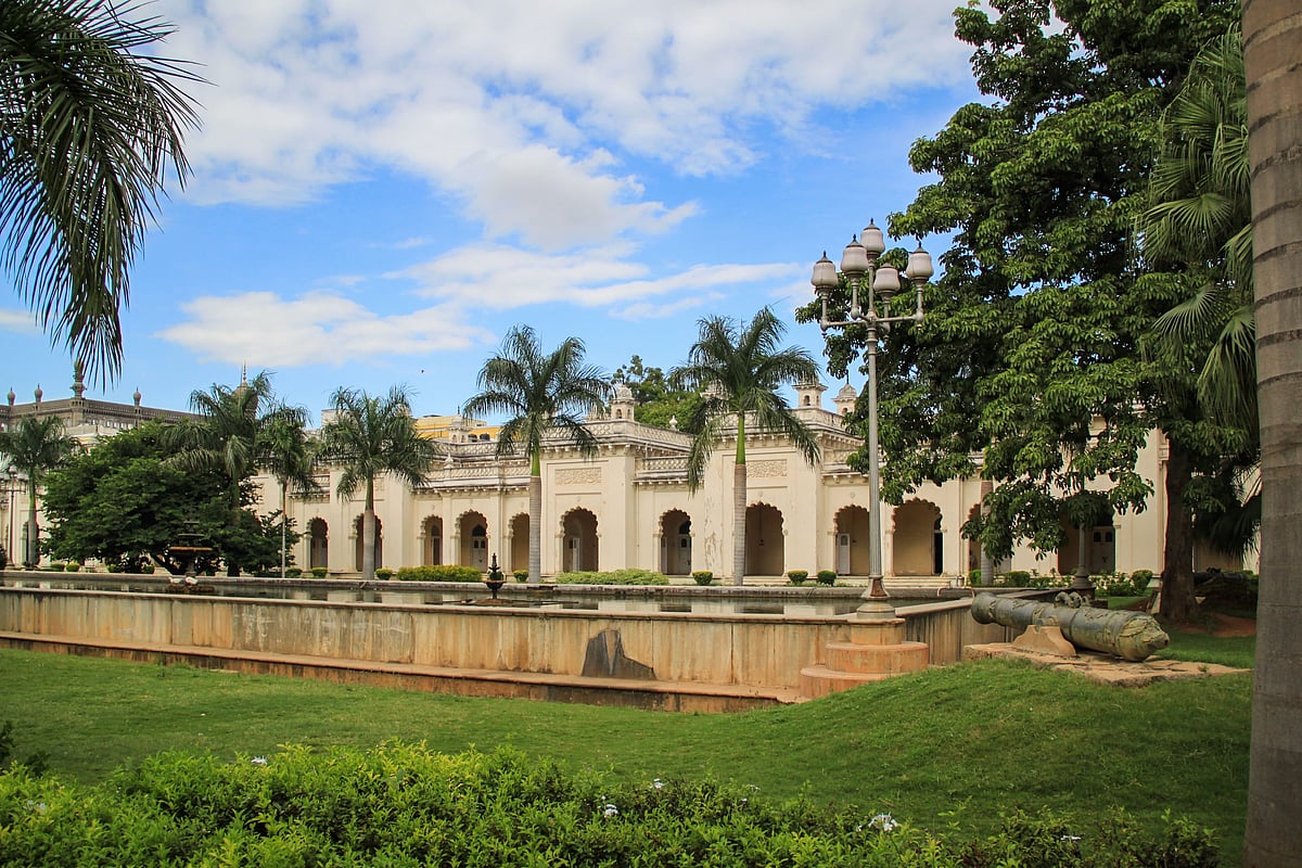 The southern courtyard of the Chowmahalla Palace houses four structures: the Tahniyat Mahal, the Mahtab Mahal, the Afzal Mahal, and the Aftab Mahal