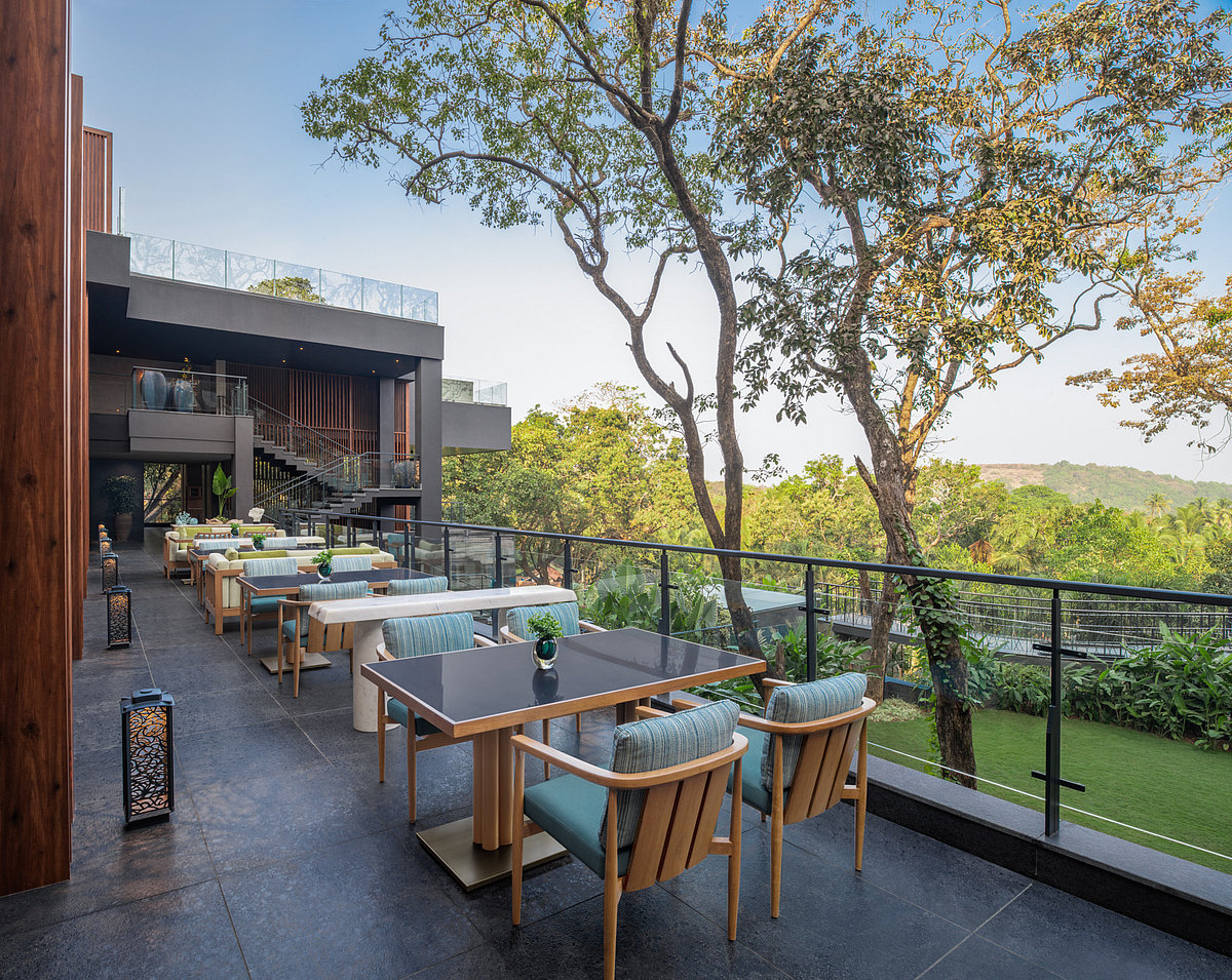 JW Kitchens outdoor seating at JW Marriott Goa