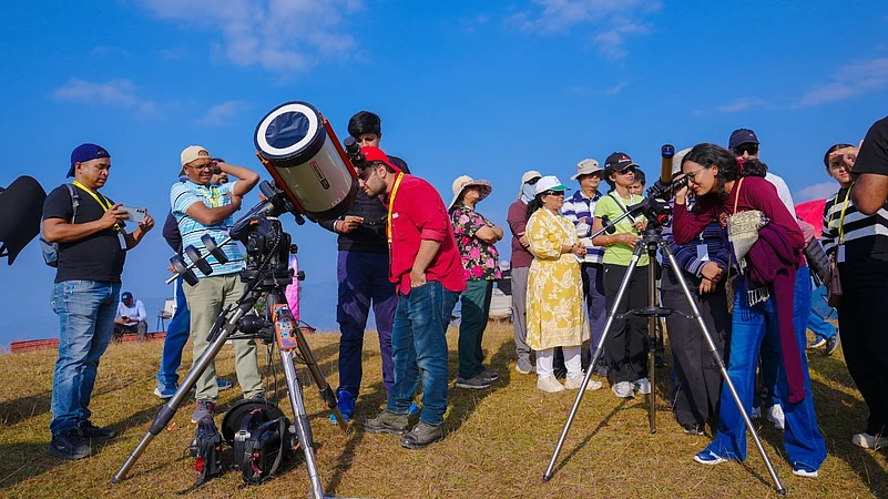 Starscapes provides basic astronomy education and telescope-handling skills to students and teachers alike