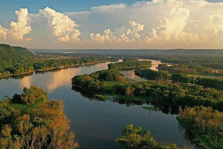 The Mississippi River, a central backdrop in 'Adventures of Huckleberry Finn', symbolises freedom and adventure - null