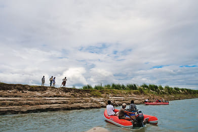 Ananda Banerjee : The river runners on a journey down the Ganga from Kanpur to Varanasi