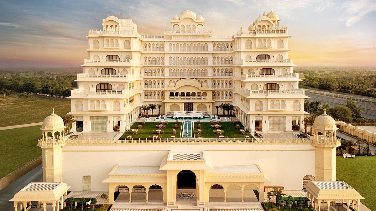 Anantara Jewel Bagh Jaipur  : The beautiful facade of the Anantara Jewel Bagh in Jaipur. 