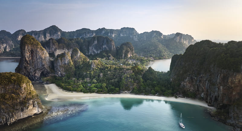 From island-hopping to cultural crafts, Rayavadee, Krabi offers a host of experiences