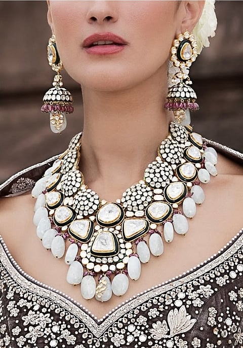 Jewellers use various techniques and settings in jewellery pieces.