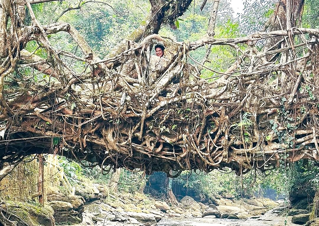 Cricket legend Sachin Tendulkar at the famous root bridges in Mawlynnong