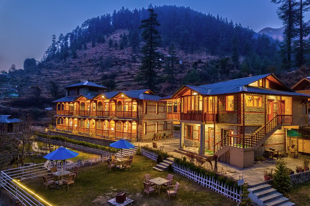 8fold by LaRiSa in Jibhi