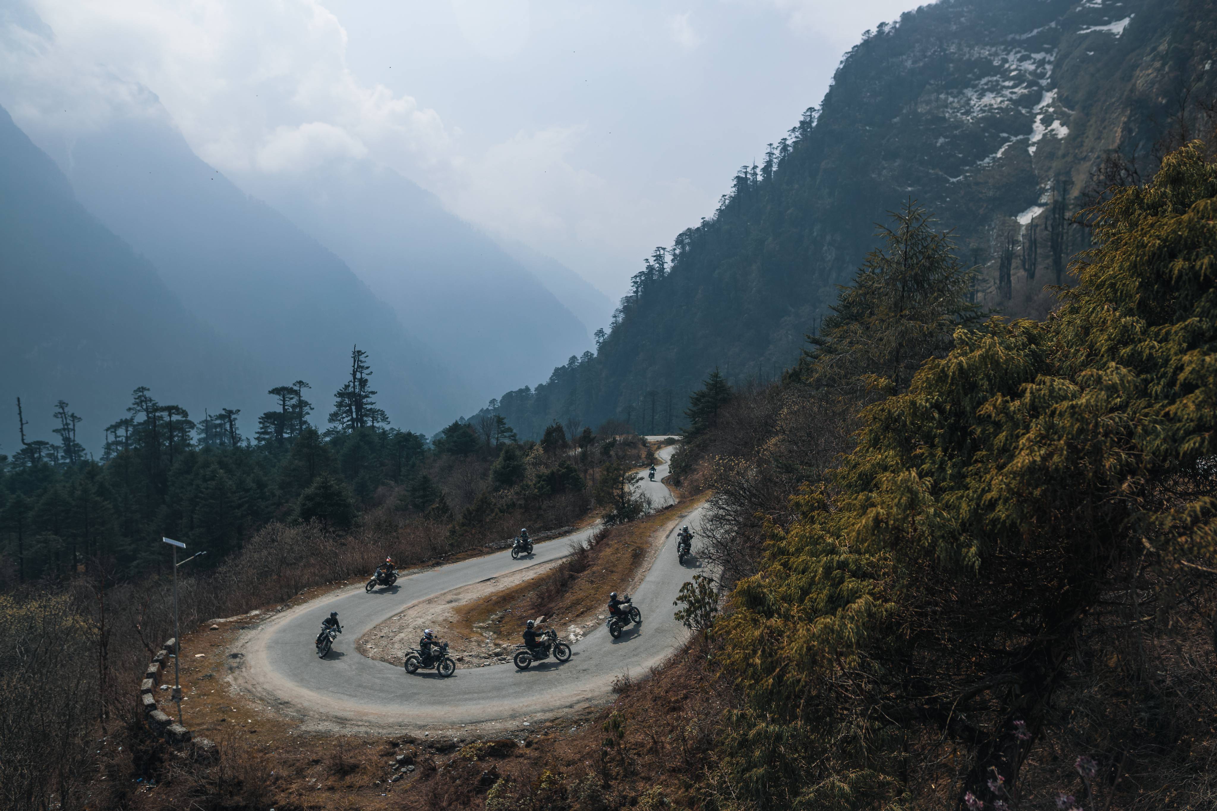 Starting from Bagdogra, we made our way through the bustling capital of Gangtok before heading north to the towns of Lachen, Lachung, and finally, Dzongu
