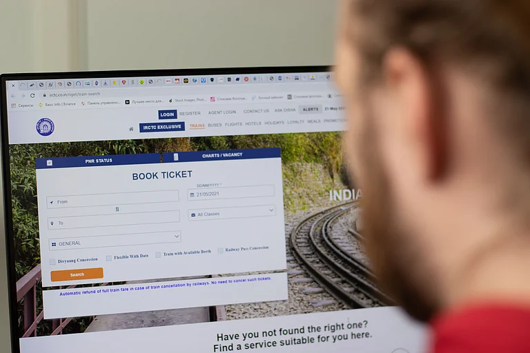 Aadhaar linking will become mandatory for booking Tatkal tickets via IRCTC - postmodernstudio/Shutterstock