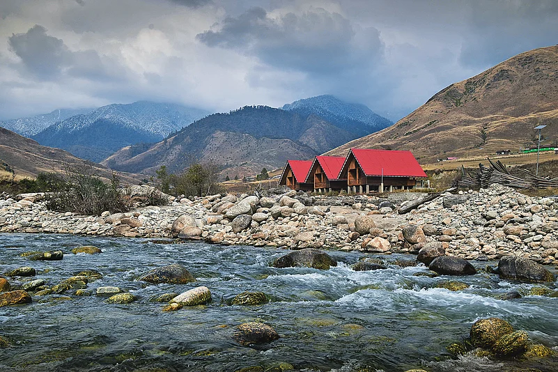 The tiny village of Dorjeeling has a rustic English charm