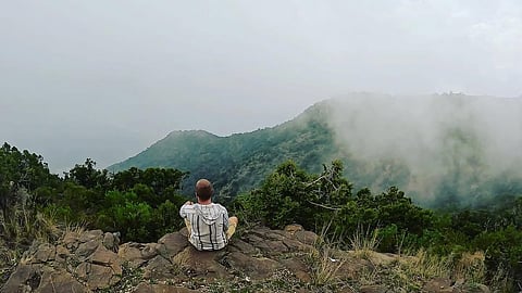 Go hiking in Al Sahab