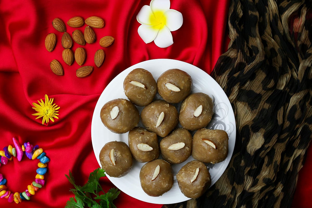 Pinni is a traditional dessert of Punjab