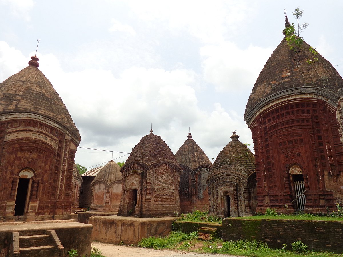 Wikipedia : The Malooti Temples in Jharkhand stand as a testament to a forgotten era