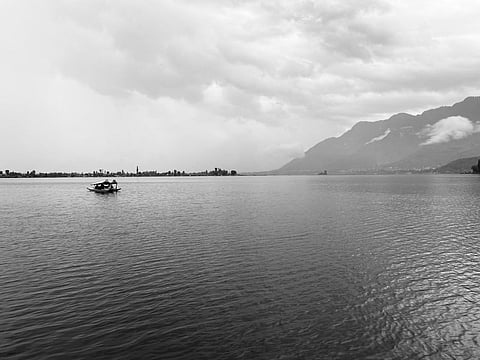 Lone shikara in Dal lake