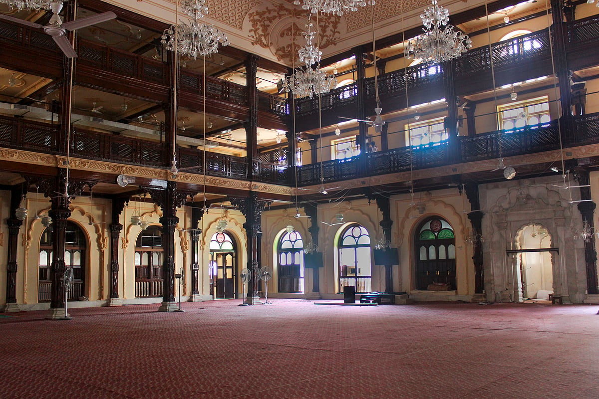 Saifee Masjid in Mumbai was first constructed in 1926.