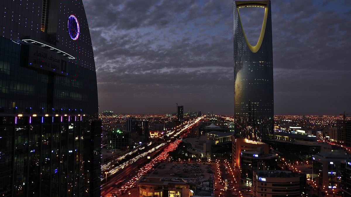 Goodfone : Riyadh is famous for its dynamic blend of modern and traditional elements. 