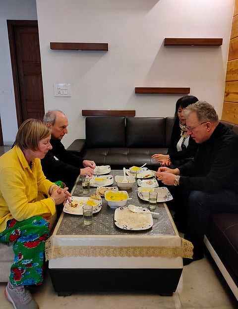 Participants in the Cooking Class with an Indian Mother experience