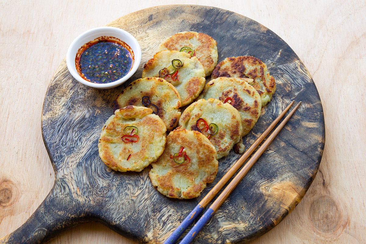 Gamja-jeon make an excellent snack, side dish or appetiser