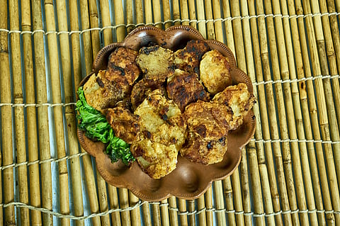 Kenyan bajias are a popular street food item consisting of thinly sliced potatoes