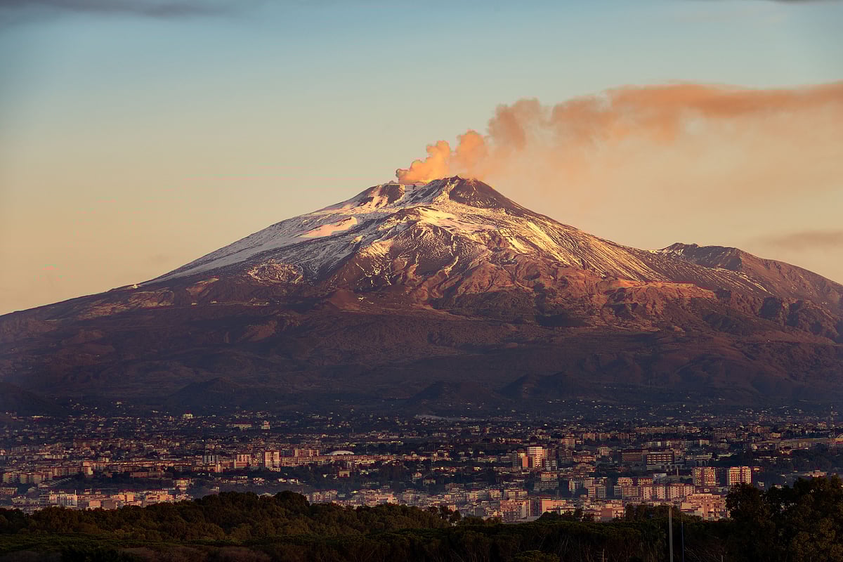 sevenonseven/Shutterstock : Mount Etna, Europe’s largest and most active volcano, has erupted on the Italian island of Sicily on June 2