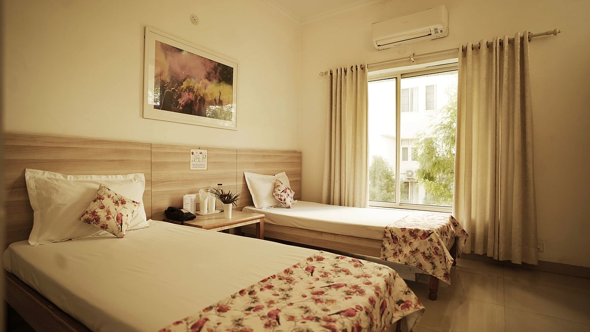 Rooms at the Vaidyaratnam Vrindavan Ayurveda Chikitsalayam come in three types: studio, standard (seen here) and premium