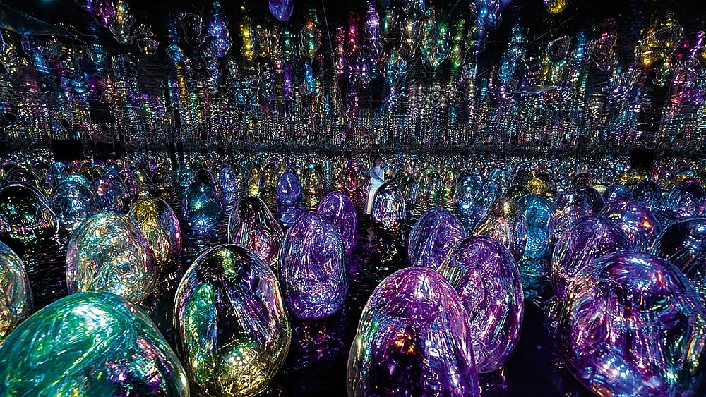Floating Microcosms at teamLab Phenomena features interactive floating ovoids