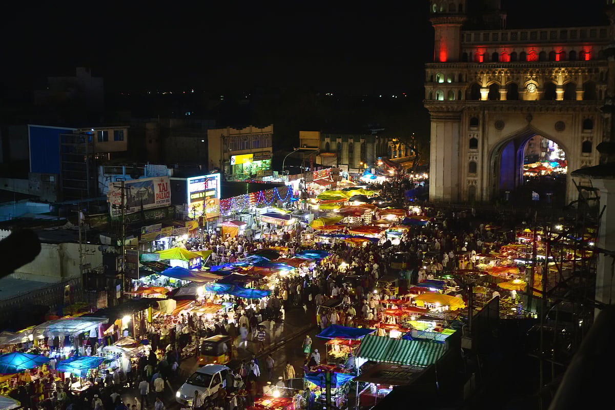 Rajesh_India/Flickr : Parts of Hyderabad come alive with night markets during Ramzan