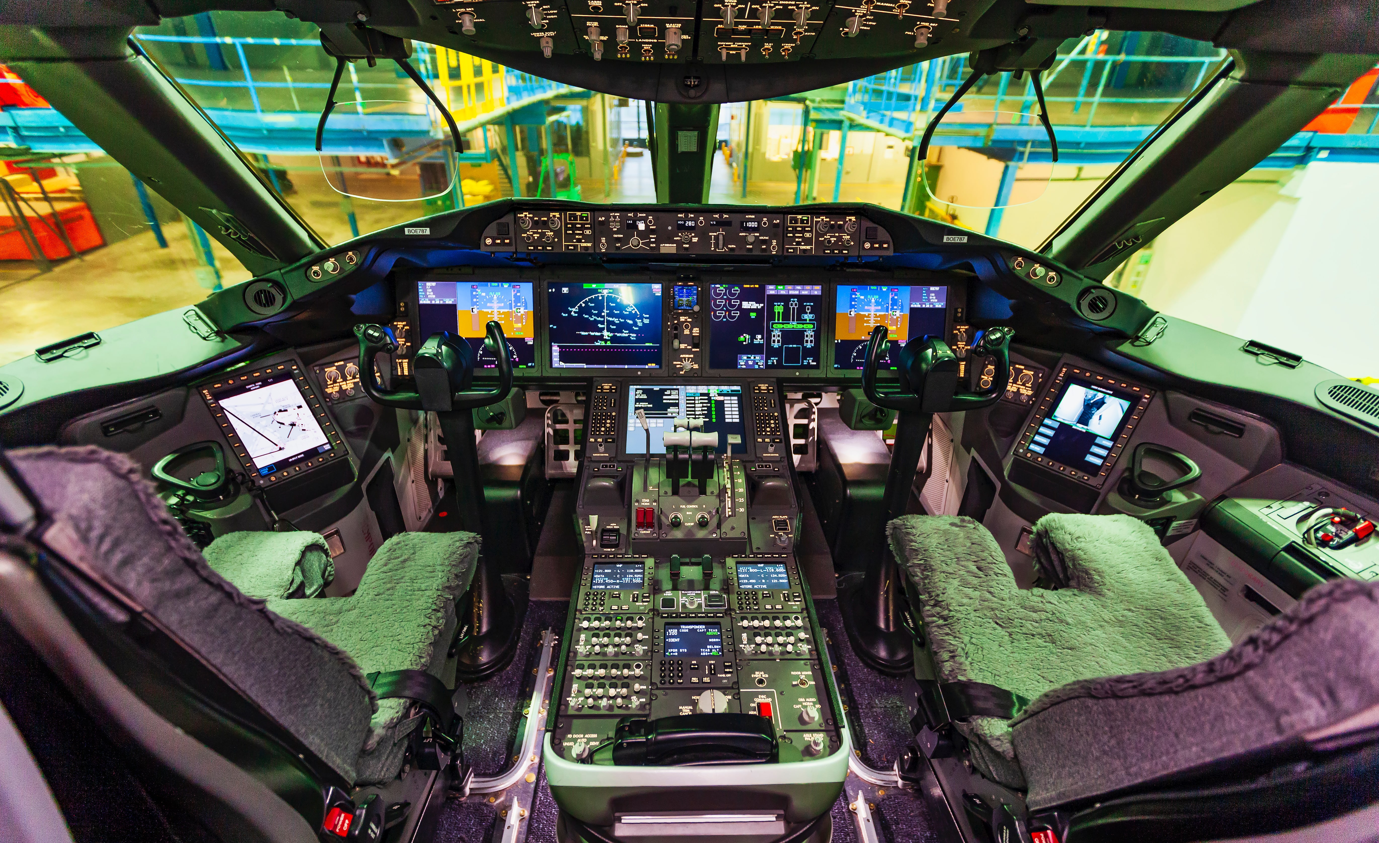 The cockpit of a Boeing 787 Dreamliner