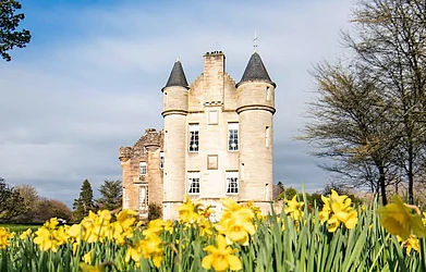 glenappcastle/Instagran : Glenapp Castle in Scotland is surrounded by acres of private estate and local woodland