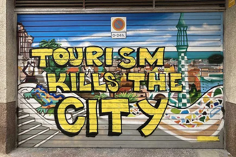 People are reacting to the effects of overtourism - rosemaryandporkbelly.co.uk