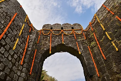 Julia Mustivaya/Shutterstock : Sinhagad Fort in the southwest of Pune is a sentinel of Maharashtra’s glorious past