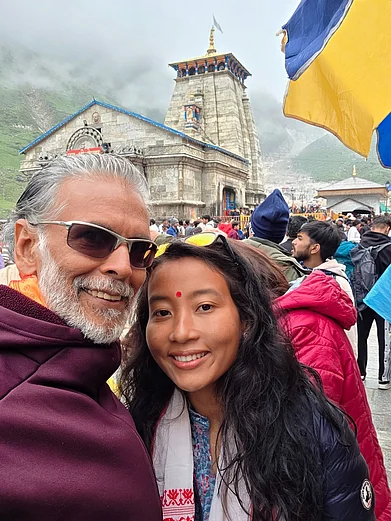 milindrunning/instagram : Milind Soman in Kedarnath with Ankita