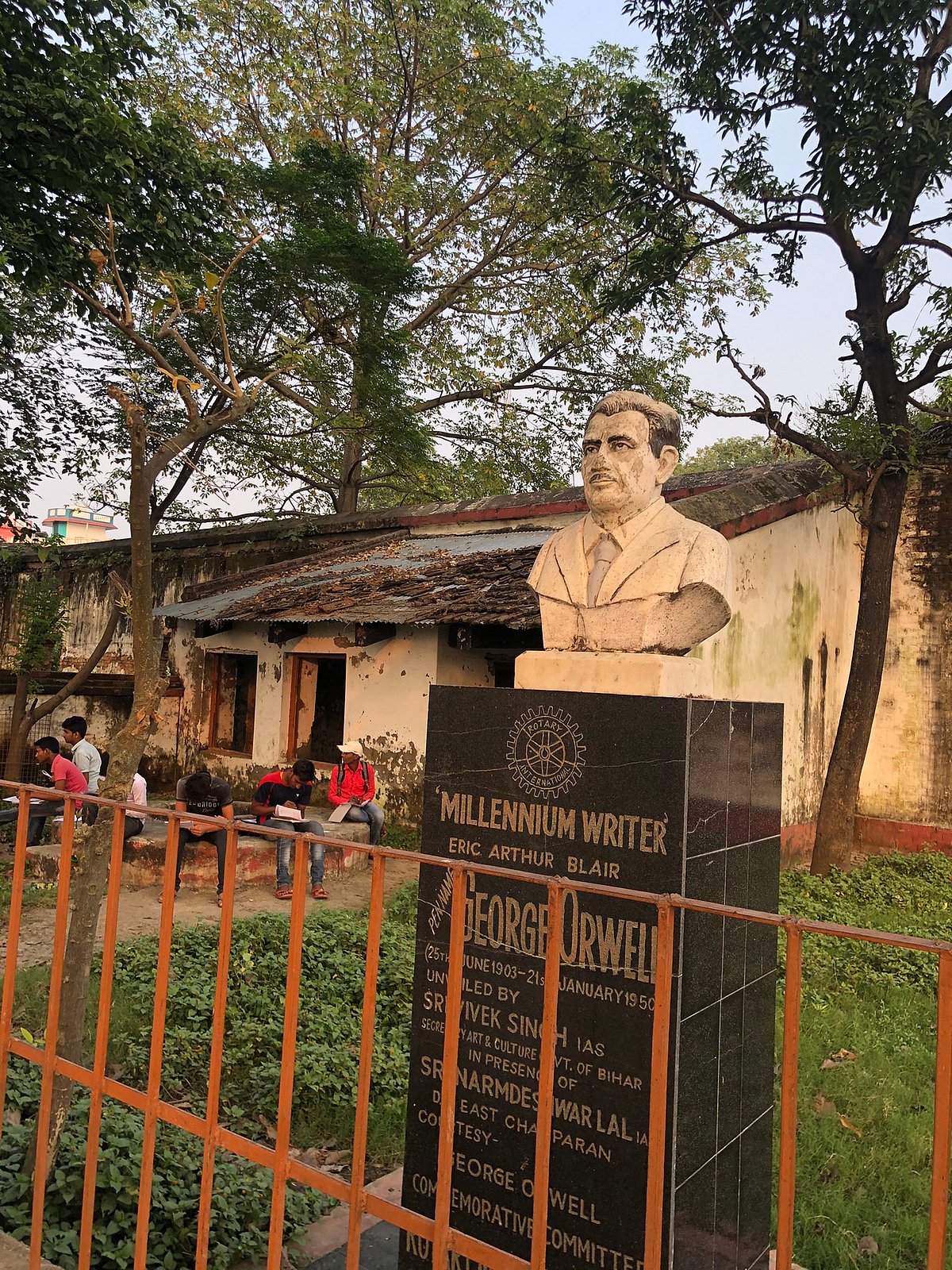 Near Orwells house and museum. Students prepare for examinations.