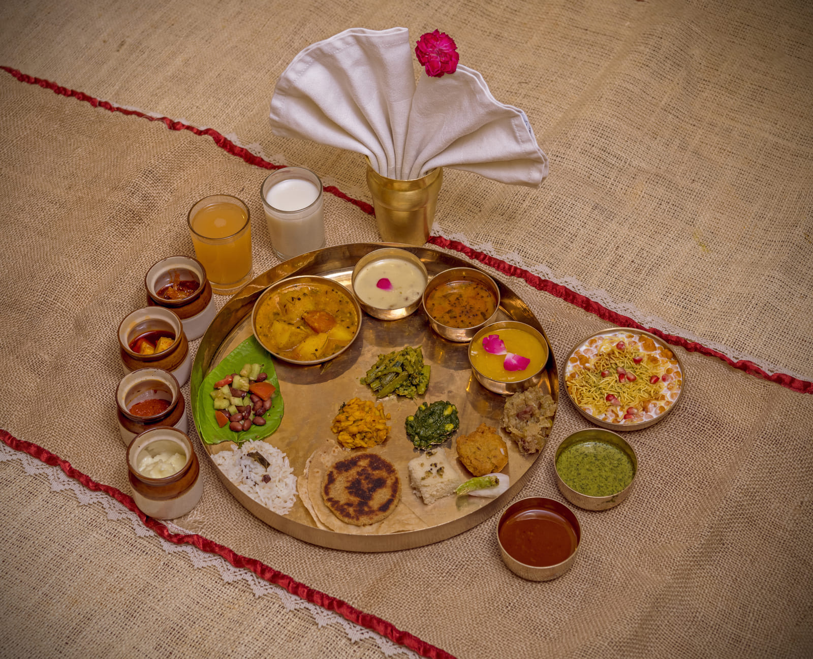 Kathiyawadi Thali