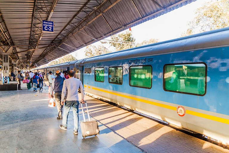 Railways to operate 12,000 special trains for Diwali and Chhath Puja - mathes/Shutterstock