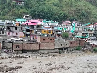 tophimachalnews/Instagram : Cloudbursts have led to flash floods in several districts of Himachal Pradesh (Representational Image)