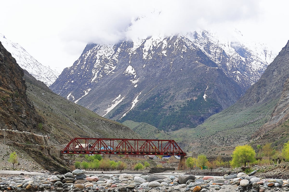 A scenic look of Chandra River