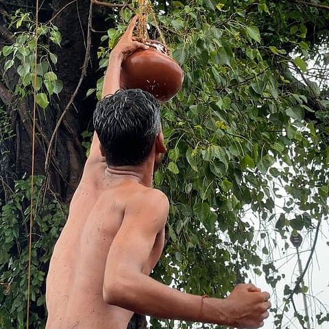 One of the main activities during the Chikhal Kalo is the dahi handi event