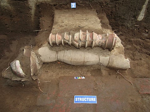 A partially reconstructed terracotta pipeline discovered at the site reveals an early form of civic water management infrastructure, attesting to urban planning and engineering knowledge