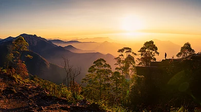 Imanuel Thallinger/Shutterstock : Sunrise at Dolphins Nose in Kodaikanal