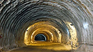 meil.in/Website : The Zojila Tunnel is nearly 14 km long