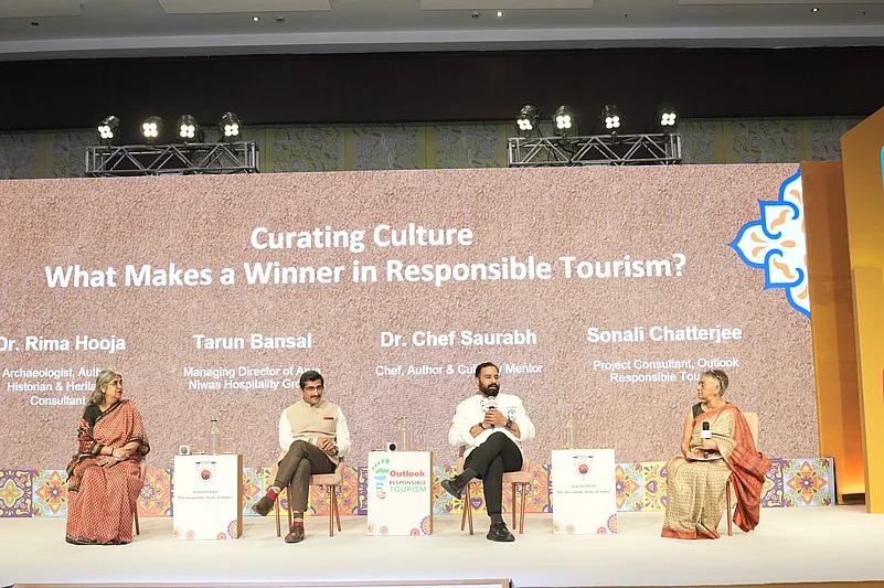 From left to right - Dr Rima Hooja (Archaeologist, Author, Historian & Heritage Consultant), Tarun Bansal (Managing Director of Arya Niwas Hospitality Group), Dr Chef Saurabh (Chef, Author, Culinary Mentor) and Sonali Chatterjee (Project Consultant at Outlook Responsible Tourism)