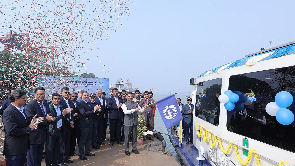 OfficialGRSE/X (formerly Twitter) : Officials flagging-off Dheu, Kolkatas all-electric ferry service