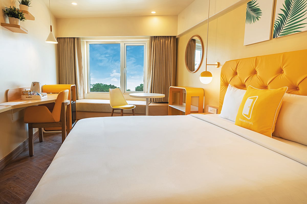 Bloom Hub | WEH Andheri Hotel offers travellers a highly productive stay