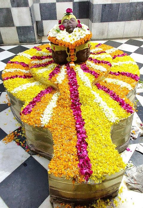 Shri Anandi Panchmukhi Mahadev in Ayodhya