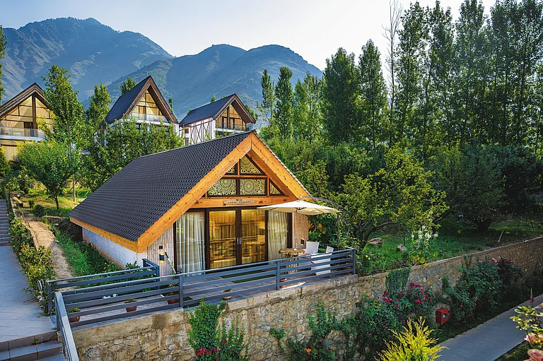 Head to this serene retreat for a good dose of luxury and natural splendour - null
